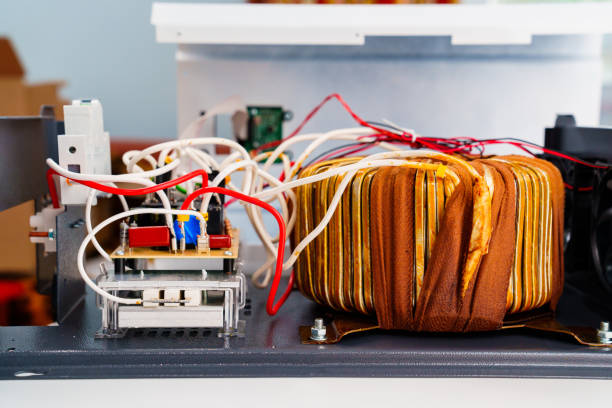 Як розрахувати потужність стабілізатора напруги?